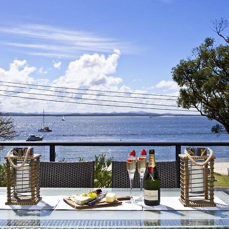 Dutchie'S Dream - Glorious Views And Opposite Dutchies Beach Nelson Bay Bagian luar foto
