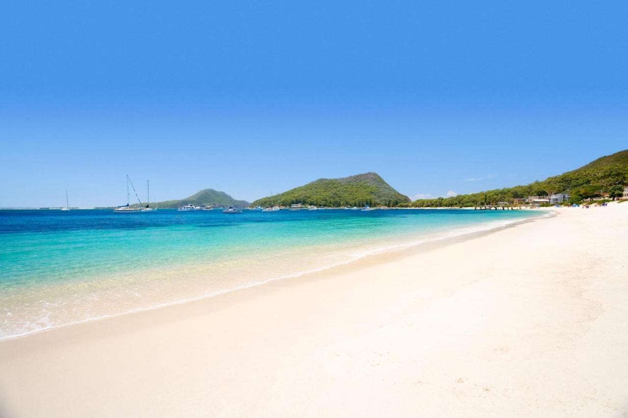 Dutchie'S Dream - Glorious Views And Opposite Dutchies Beach Nelson Bay Bagian luar foto